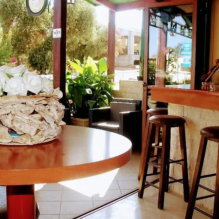 Otel Litsa